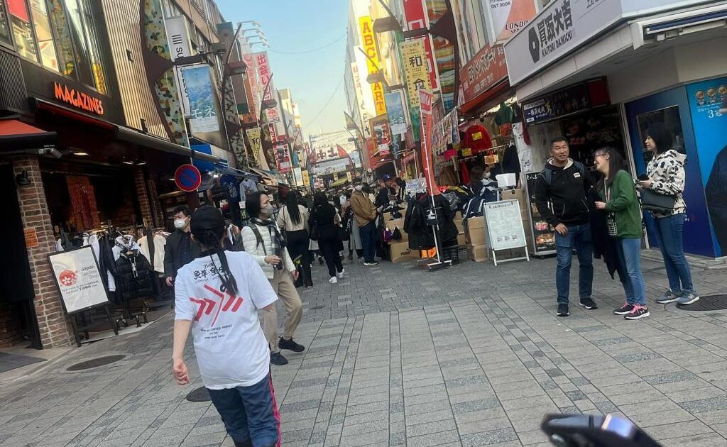 東上野で取引先訪問何十年ぶりかの近くのアメ横で月島もんじゃ もへじ上野😀#プロミー #福岡市 #ポスティング #福岡ポスティング #ポスティング福岡 #福岡市ポスティング #集客 #販促 #広告 #配布 #広告代理店 #チラシ #プロモーション #スタッフ募集 #幹部社員募集 #独立起業 #FC #久留米市 #北九州市 #鹿児島市 #マーケティング #followme #上野 #アメ横 #月島もんじゃもへじ