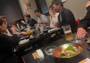 会社設立当初から勤務の社員の結婚祝い😀14年勤務で、来た時はまだ世間知らずの若者が、いまや頼れる人材です#プロミー #福岡市 #ポスティング #福岡ポスティング #ポスティング福岡 #福岡市ポスティング #集客 #販促 #広告 #配布 #広告代理店 #チラシ #プロモーション #スタッフ募集 #幹部社員募集 #独立起業 #FC #久留米市 #北九州市 #鹿児島市 #マーケティング #followme